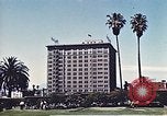 Standbild Wahrzeichen von Los Angeles in den 1950er Jahren Los Angeles California USA, 1950, aus Sekunde 55 historischem Filmmaterial Videoclip 65675024738