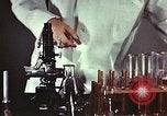 Immagine di Penicillina United States USA, 1950, secondo 57 filmato di repertorio 65675024759