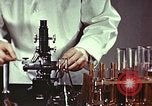 Immagine di Penicillina United States USA, 1950, secondo 59 filmato di repertorio 65675024759