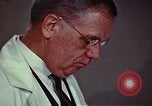 Standbild Penicillin United States USA, 1950, aus Sekunde 14 historischem Filmmaterial Videoclip 65675024761