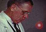 Standbild Penicillin United States USA, 1950, aus Sekunde 16 historischem Filmmaterial Videoclip 65675024761