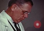 Standbild Penicillin United States USA, 1950, aus Sekunde 17 historischem Filmmaterial Videoclip 65675024761