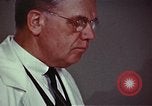 Standbild Penicillin United States USA, 1950, aus Sekunde 20 historischem Filmmaterial Videoclip 65675024761