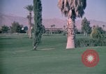Standbild Golf und Schwimmen in den 70er Jahren Las Vegas Las Vegas Nevada USA, 1976, aus Sekunde 15 historischem Filmmaterial Videoclip 65675024764