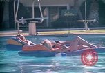 Standbild Golf und Schwimmen in den 70er Jahren Las Vegas Las Vegas Nevada USA, 1976, aus Sekunde 43 historischem Filmmaterial Videoclip 65675024764