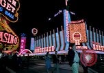 Standbild Casinos Las Vegas Nevada USA, 1976, aus Sekunde 5 historischem Filmmaterial Videoclip 65675024765