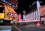 Standbild Casinos Las Vegas Nevada USA, 1976, aus Sekunde 29 historischem Filmmaterial Videoclip 65675024765