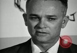 Standbild der Mensch spricht United States USA, 1966, aus Sekunde 35 historischem Filmmaterial Videoclip 65675024772