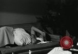 Standbild Lysergic Acid diethylamide illegalen Drogenmissbrauch Opfer United States USA, 1966, aus Sekunde 58 historischem Filmmaterial Videoclip 65675024773