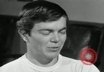 Image Interview de LSD drug user United States USA, 1966, de la seconde 54 séquences d'archives historiques vidéo 65675024774