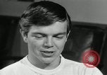 Image Interview de LSD drug user United States USA, 1966, de la seconde 57 séquences d'archives historiques vidéo 65675024774