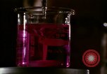 Image Le diéthylamide de l'acide lysergique imagerie parti United States USA, 1966, de la seconde 39 séquences d'archives historiques vidéo 65675024776