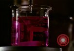 Image Le diéthylamide de l'acide lysergique imagerie parti United States USA, 1966, de la seconde 46 séquences d'archives historiques vidéo 65675024776