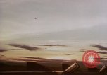 Standbild Sunrise Vietnam, 1966, aus Sekunde 17 historischem Filmmaterial Videoclip 65675024779