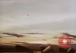 Standbild Sunrise Vietnam, 1966, aus Sekunde 18 historischem Filmmaterial Videoclip 65675024779