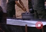 Image salle à manger Vietnam, 1966, de la seconde 47 séquences d'archives historiques vidéo 65675024797