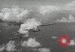 Standbild japanische Streitkräfte Angriff in Niederländisch Ostindien Celebes, 1942, aus Sekunde 20 historischem Filmmaterial Videoclip 65675024828