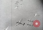 Standbild japanische Streitkräfte Angriff in Niederländisch Ostindien Celebes, 1942, aus Sekunde 45 historischem Filmmaterial Videoclip 65675024828