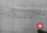 Standbild japanische Streitkräfte Angriff in Niederländisch Ostindien Celebes, 1942, aus Sekunde 61 historischem Filmmaterial Videoclip 65675024828