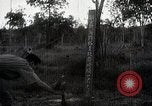 Immagine di Generale giapponese Mutaguchi Renya paga rispetti ai soldati caduti Singapore, 1942, secondo 41 filmato di repertorio 65675024830
