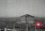 Immagine di Generale giapponese Mutaguchi Renya paga rispetti ai soldati caduti Singapore, 1942, secondo 46 filmato di repertorio 65675024830
