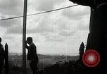 Immagine di Generale giapponese Mutaguchi Renya paga rispetti ai soldati caduti Singapore, 1942, secondo 60 filmato di repertorio 65675024830