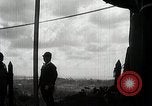 Immagine di Generale giapponese Mutaguchi Renya paga rispetti ai soldati caduti Singapore, 1942, secondo 62 filmato di repertorio 65675024830