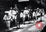 Standbild westliche Touristen Japan, 1937, aus Sekunde 4 historischem Filmmaterial Videoclip 65675024847