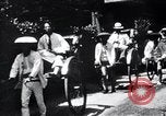 Standbild westliche Touristen Japan, 1937, aus Sekunde 5 historischem Filmmaterial Videoclip 65675024847