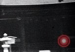 Standbild westliche Touristen Japan, 1937, aus Sekunde 16 historischem Filmmaterial Videoclip 65675024847