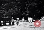 Standbild westliche Touristen Japan, 1937, aus Sekunde 29 historischem Filmmaterial Videoclip 65675024847