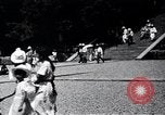 Standbild westliche Touristen Japan, 1937, aus Sekunde 34 historischem Filmmaterial Videoclip 65675024847