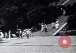 Standbild westliche Touristen Japan, 1937, aus Sekunde 36 historischem Filmmaterial Videoclip 65675024847