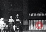 Standbild westliche Touristen Japan, 1937, aus Sekunde 60 historischem Filmmaterial Videoclip 65675024847