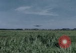 Standbild C-54 Skymaster Japan, 1945, aus Sekunde 3 historischem Filmmaterial Videoclip 65675024866