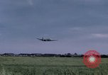 Standbild C-54 Skymaster Japan, 1945, aus Sekunde 7 historischem Filmmaterial Videoclip 65675024866
