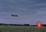 Standbild C-54 Skymaster Japan, 1945, aus Sekunde 9 historischem Filmmaterial Videoclip 65675024866