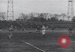 Immagine di Americani e Giapponesi di sport Giappone, 1950, secondo 5 filmato di repertorio 65675024881