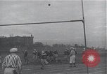 Immagine di Americani e Giapponesi di sport Giappone, 1950, secondo 13 filmato di repertorio 65675024881