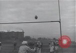Immagine di Americani e Giapponesi di sport Giappone, 1950, secondo 14 filmato di repertorio 65675024881