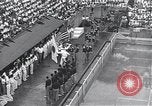 Immagine di Americani e Giapponesi di sport Giappone, 1950, secondo 30 filmato di repertorio 65675024881