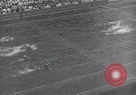 Immagine di Americani e Giapponesi di sport Giappone, 1950, secondo 36 filmato di repertorio 65675024881