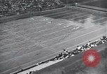 Immagine di Americani e Giapponesi di sport Giappone, 1950, secondo 49 filmato di repertorio 65675024881