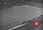 Immagine di Americani e Giapponesi di sport Giappone, 1950, secondo 55 filmato di repertorio 65675024881