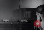 Immagine di La difesa di auto attività Giappone, 1953, secondo 10 filmato di repertorio 65675024884