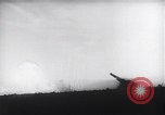 Immagine di La difesa di auto attività Giappone, 1953, secondo 20 filmato di repertorio 65675024884