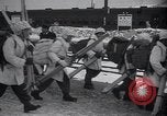 Standbild ski Training Rumoi Hokkaido Japan, 1954, aus Sekunde 24 historischem Filmmaterial Videoclip 65675024891