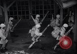 Standbild ski Training Rumoi Hokkaido Japan, 1954, aus Sekunde 43 historischem Filmmaterial Videoclip 65675024891