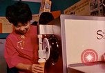 Standbild Messe Osaka Japan, 1962, aus Sekunde 54 historischem Filmmaterial Videoclip 65675024910