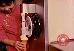 Standbild Messe Osaka Japan, 1962, aus Sekunde 55 historischem Filmmaterial Videoclip 65675024910
